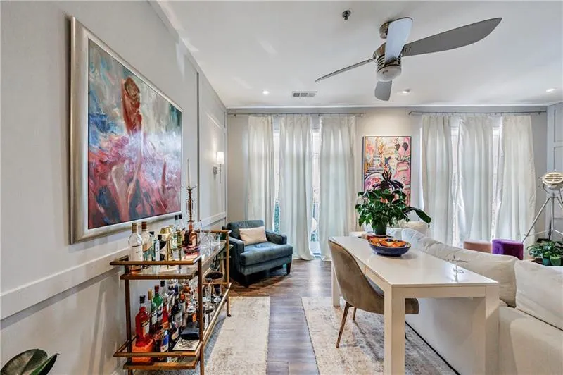 560 Dutch Valley Road Ne Unit 2207, Atlanta, Georgia 30324, 1 Bedroom Bedrooms, ,1 BathroomBathrooms,Residential,For Sale,560 Dutch Valley Road Ne Unit 2207,7616137