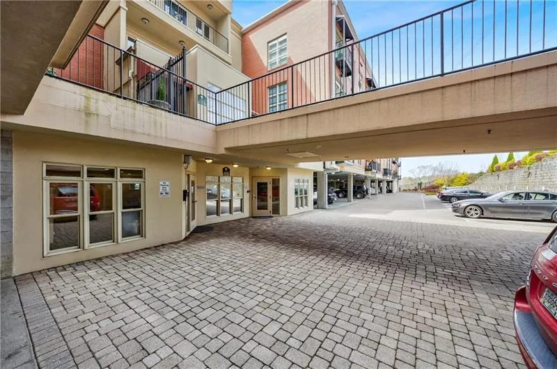 560 Dutch Valley Road Ne Unit 2207, Atlanta, Georgia 30324, 1 Bedroom Bedrooms, ,1 BathroomBathrooms,Residential,For Sale,560 Dutch Valley Road Ne Unit 2207,7616137