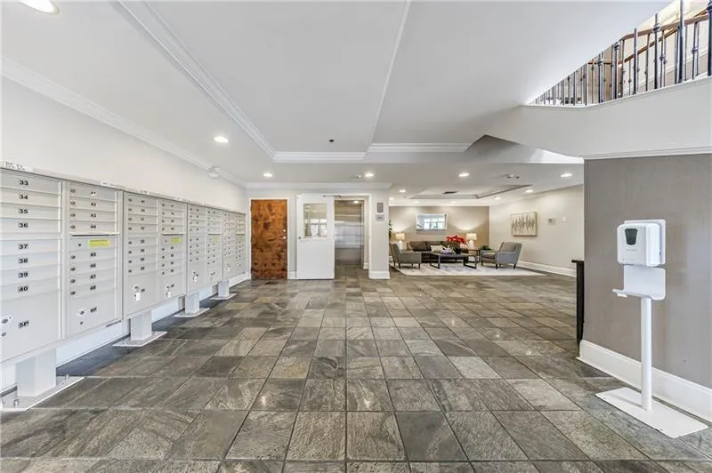 560 Dutch Valley Road Ne Unit 2207, Atlanta, Georgia 30324, 1 Bedroom Bedrooms, ,1 BathroomBathrooms,Residential,For Sale,560 Dutch Valley Road Ne Unit 2207,7616137