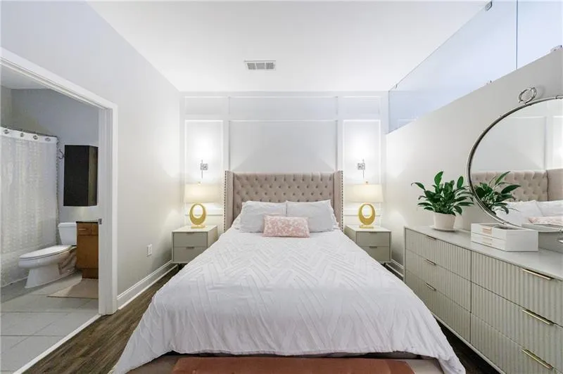 560 Dutch Valley Road Ne Unit 2207, Atlanta, Georgia 30324, 1 Bedroom Bedrooms, ,1 BathroomBathrooms,Residential,For Sale,560 Dutch Valley Road Ne Unit 2207,7616137