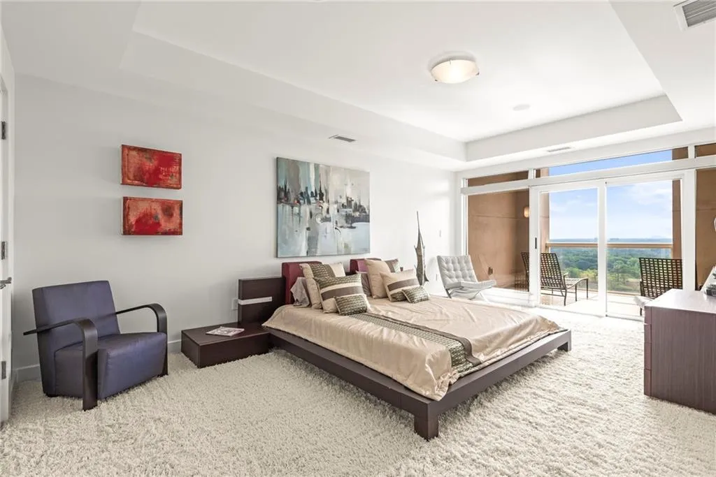 Oversized guest room with incredible views!!