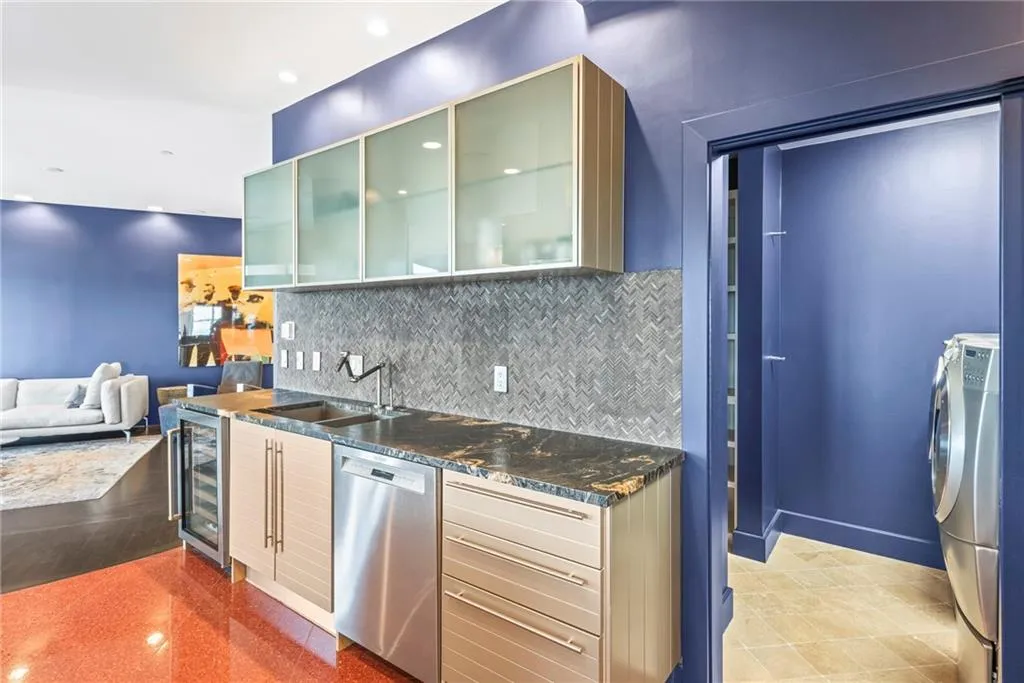 Huge walk in pantry and laundry room just off this kitchen!