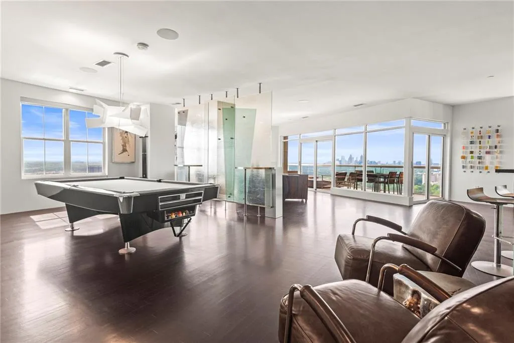 Huge multi-use living space allows for a variety of furniture placement!