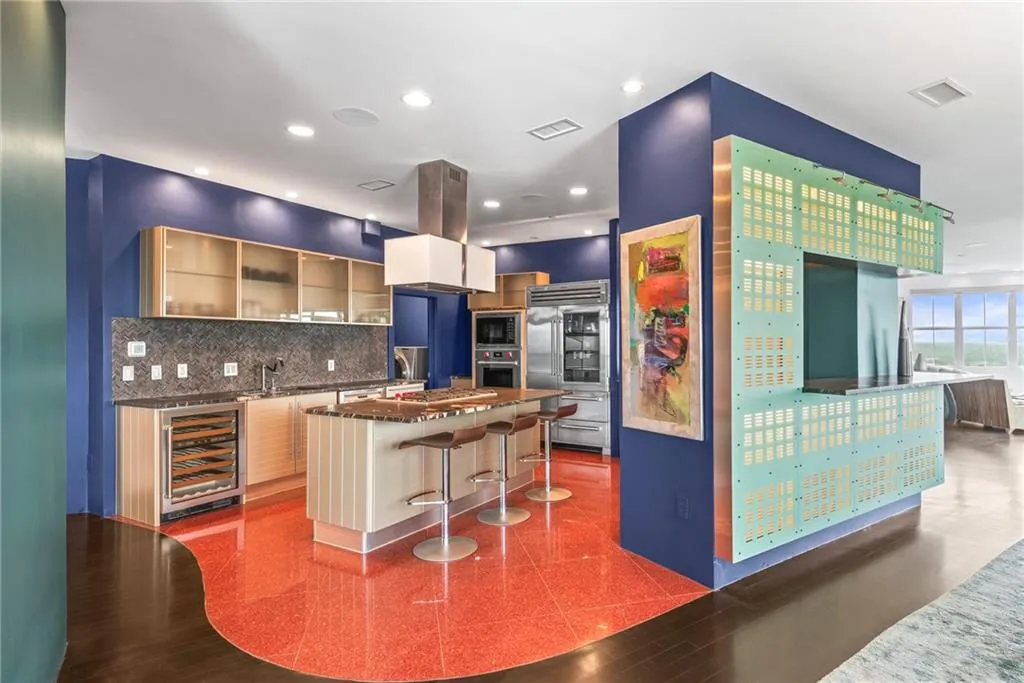 Contemporary, high-end, chef's kitchen!
