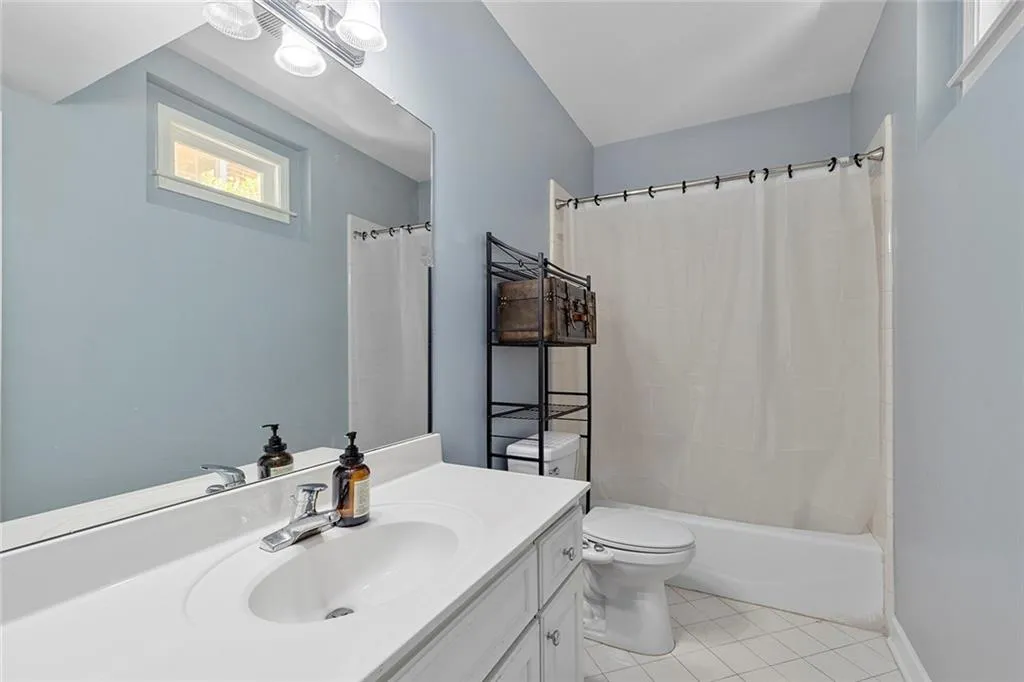 2694 Lenox Road -14, Atlanta, Georgia 30324, 5 Bedrooms Bedrooms, 0 ,4 BathroomsBathrooms,Residential,For Sale,2694 Lenox Road -14,7700489