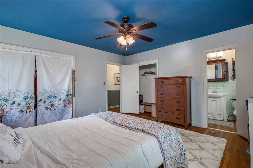 5638 Sherrell Drive, Sandy Springs, Georgia 30342, 4 Bedrooms Bedrooms, ,3 BathroomsBathrooms,Residential,Sold,5638 Sherrell Drive,6992158
