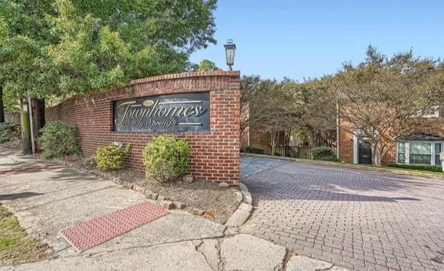 6520 Roswell Road Unit 62, Sandy Springs, Georgia 30328, 2 Bedrooms Bedrooms, ,1 BathroomBathrooms,Residential,For Sale,6520 Roswell Road Unit 62,7717803