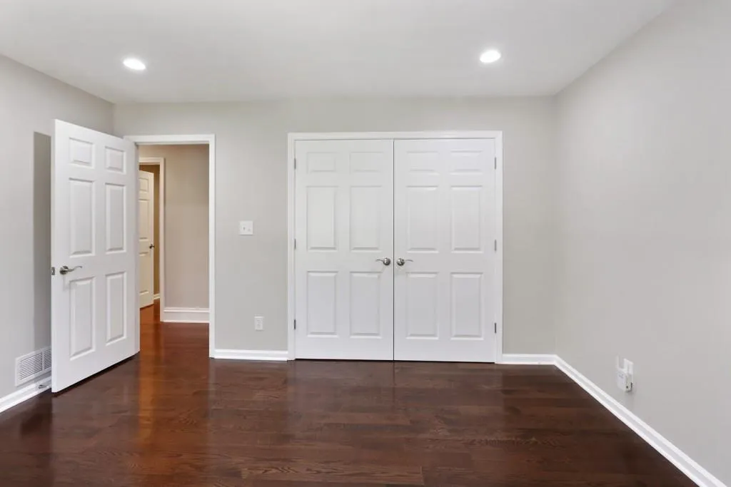 6820 Hunters Trace Circle, Atlanta, Georgia 30328, 4 Bedrooms Bedrooms, ,3 BathroomsBathrooms,Residential,Sold,6820 Hunters Trace Circle,6609623