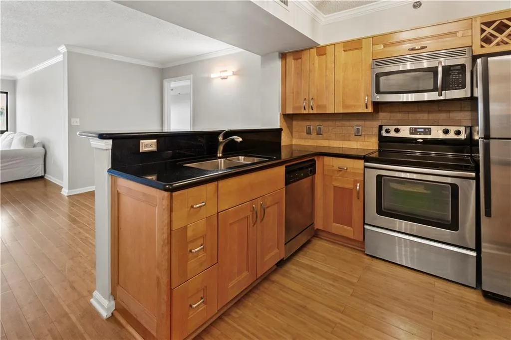 Beautiful wood cabinets and SS appliances