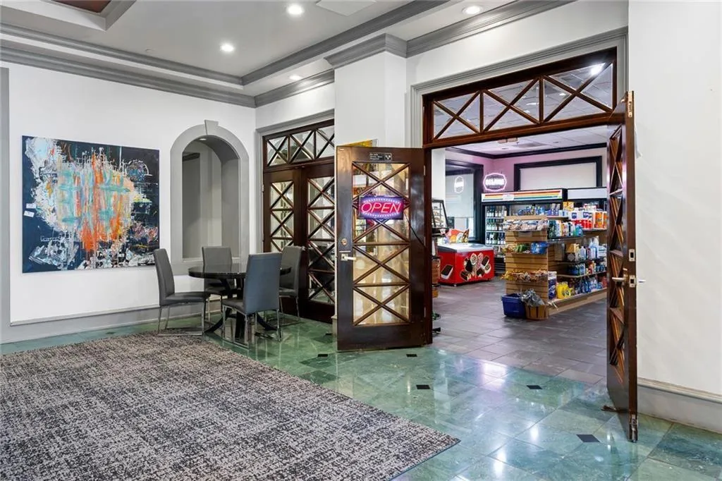 Lobby Market at the Building Entrance for Snacks and Coffee
