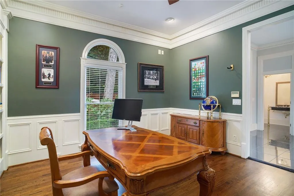 9485 Huntcliff Trace, Sandy Springs, Georgia 30350, 6 Bedrooms Bedrooms, ,7 BathroomsBathrooms,Residential,Sold,9485 Huntcliff Trace,6717404