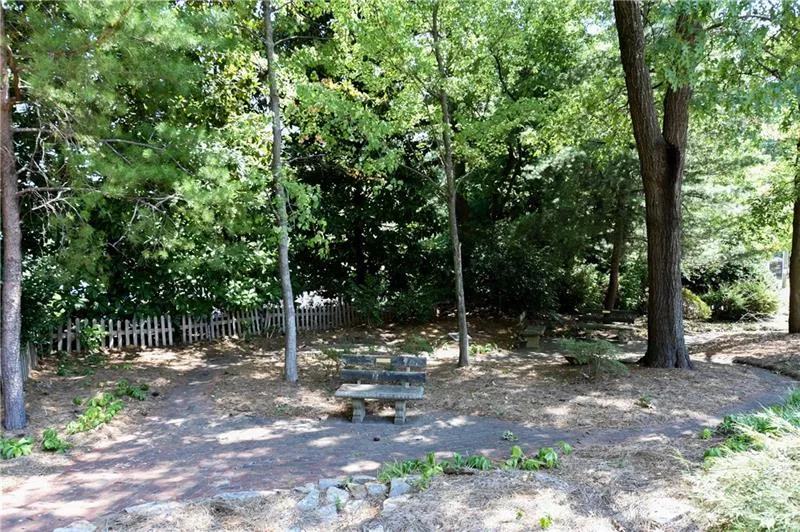 300 Johnson Ferry Road Ne Unit A808, Sandy Springs, Georgia 30328, 2 Bedrooms Bedrooms, ,2 BathroomsBathrooms,Residential,Sold,300 Johnson Ferry Road Ne Unit A808,6622790