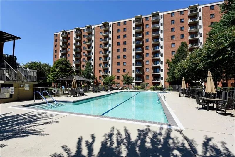 300 Johnson Ferry Road Ne Unit A808, Sandy Springs, Georgia 30328, 2 Bedrooms Bedrooms, ,2 BathroomsBathrooms,Residential,Sold,300 Johnson Ferry Road Ne Unit A808,6622790