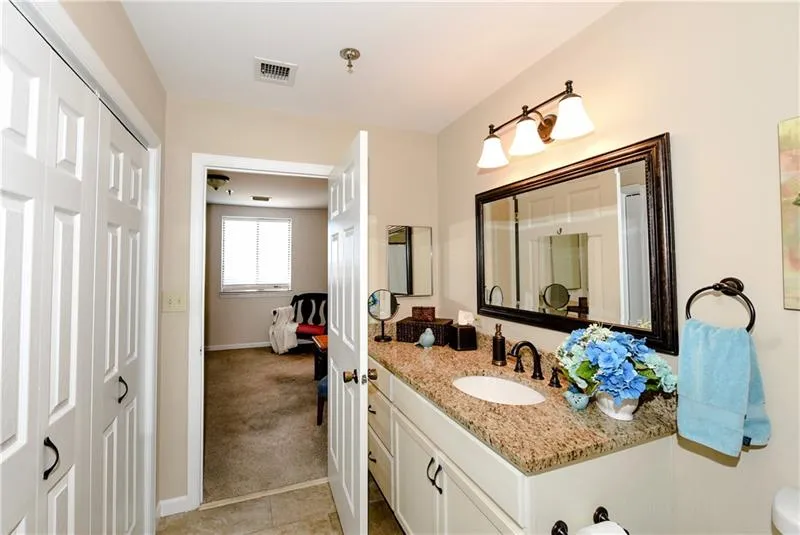 300 Johnson Ferry Road Ne Unit A808, Sandy Springs, Georgia 30328, 2 Bedrooms Bedrooms, ,2 BathroomsBathrooms,Residential,Sold,300 Johnson Ferry Road Ne Unit A808,6622790