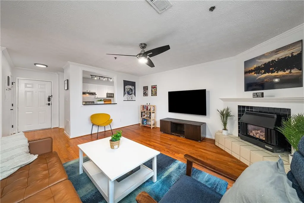 970 Sidney Marcus Boulevard Ne Unit 2211, Atlanta, Georgia 30324, 1 Bedroom Bedrooms, ,1 BathroomBathrooms,Residential,For Sale,970 Sidney Marcus Boulevard Ne Unit 2211,7621263