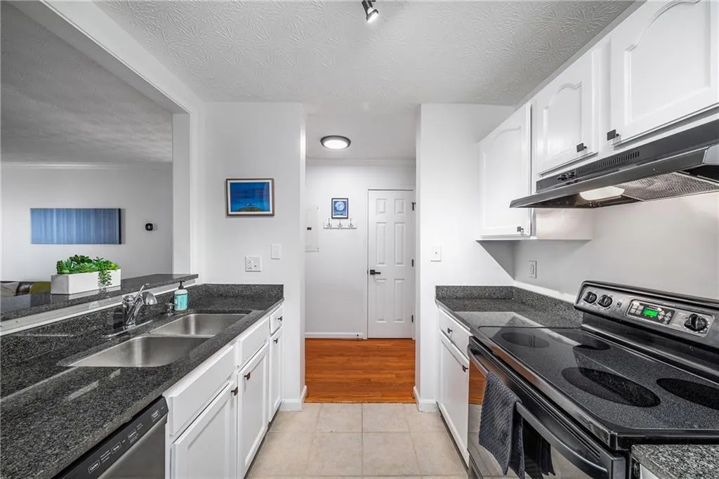 970 Sidney Marcus Boulevard Ne Unit 2211, Atlanta, Georgia 30324, 1 Bedroom Bedrooms, ,1 BathroomBathrooms,Residential,For Sale,970 Sidney Marcus Boulevard Ne Unit 2211,7621263