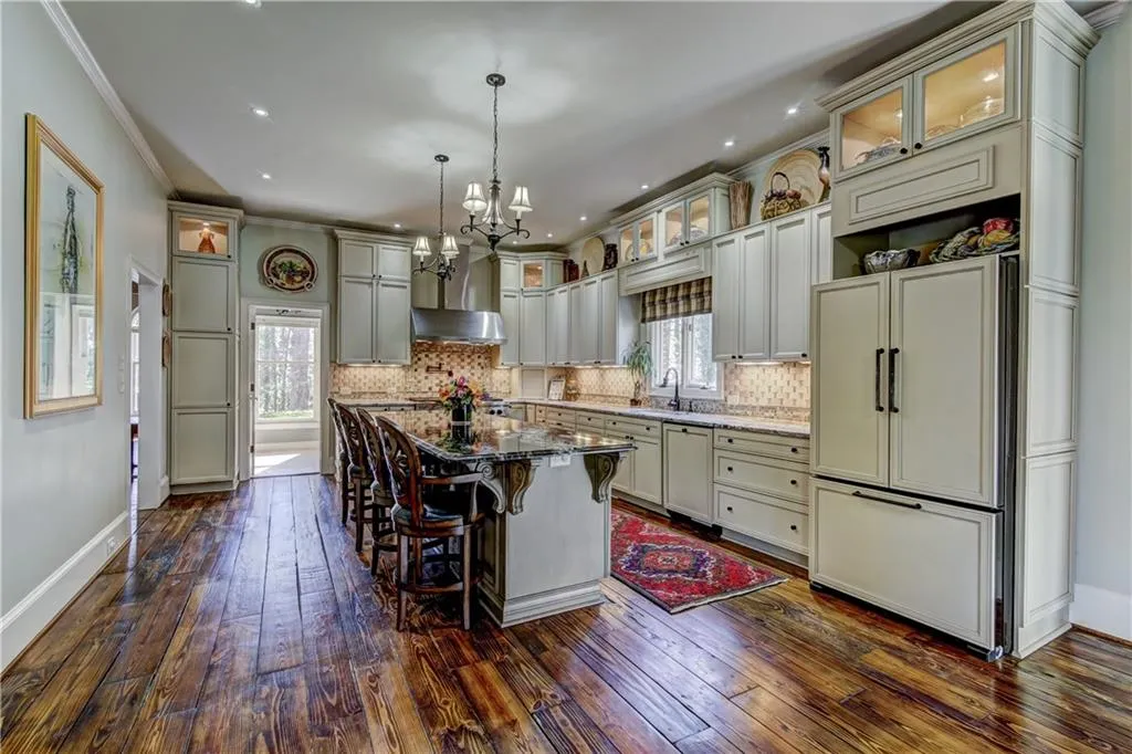 340 Franklin Road Ne, Sandy Springs, Georgia 30342, 6 Bedrooms Bedrooms, ,5 BathroomsBathrooms,Residential,Sold,340 Franklin Road Ne,6010040