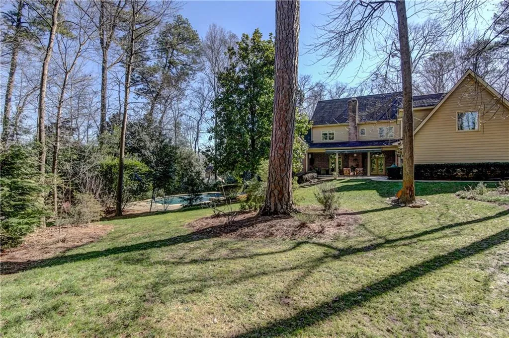 340 Franklin Road Ne, Sandy Springs, Georgia 30342, 6 Bedrooms Bedrooms, ,5 BathroomsBathrooms,Residential,Sold,340 Franklin Road Ne,6010040