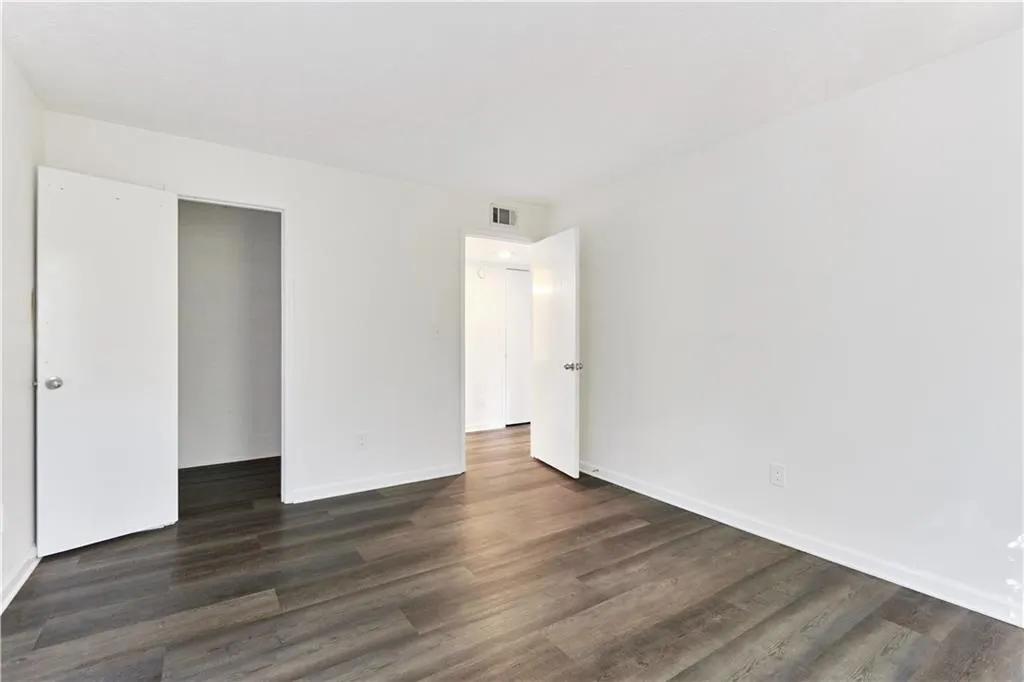 1302 Natchez Trace, Atlanta, Georgia 30350, 2 Bedrooms Bedrooms, ,1 BathroomBathrooms,Residential,Sold,1302 Natchez Trace,7515339