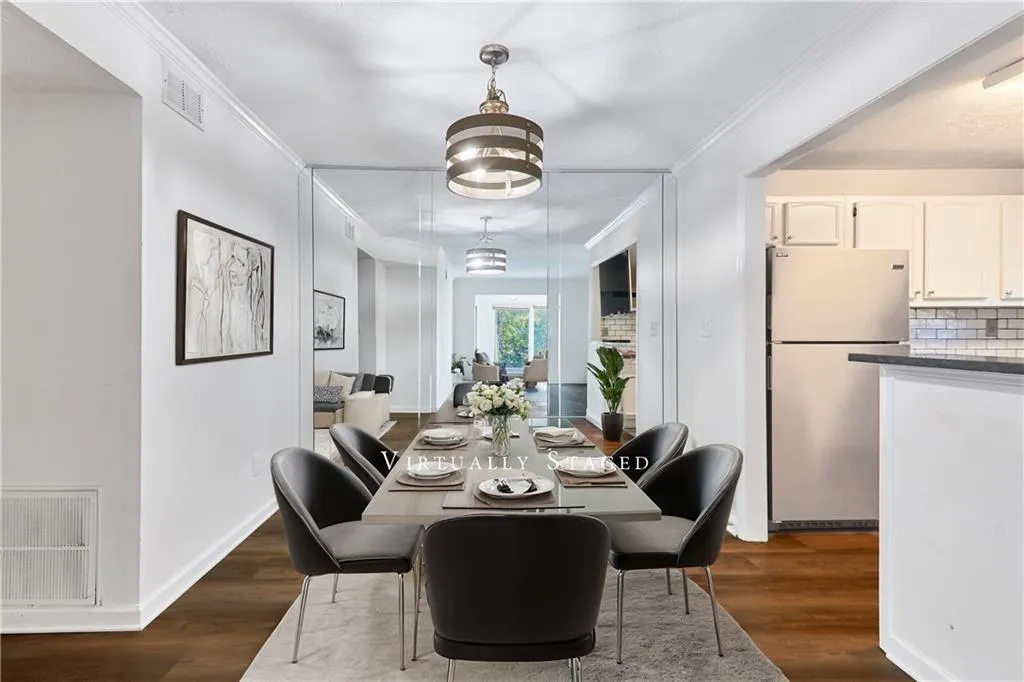 1302 Natchez Trace, Atlanta, Georgia 30350, 2 Bedrooms Bedrooms, ,1 BathroomBathrooms,Residential,Sold,1302 Natchez Trace,7515339