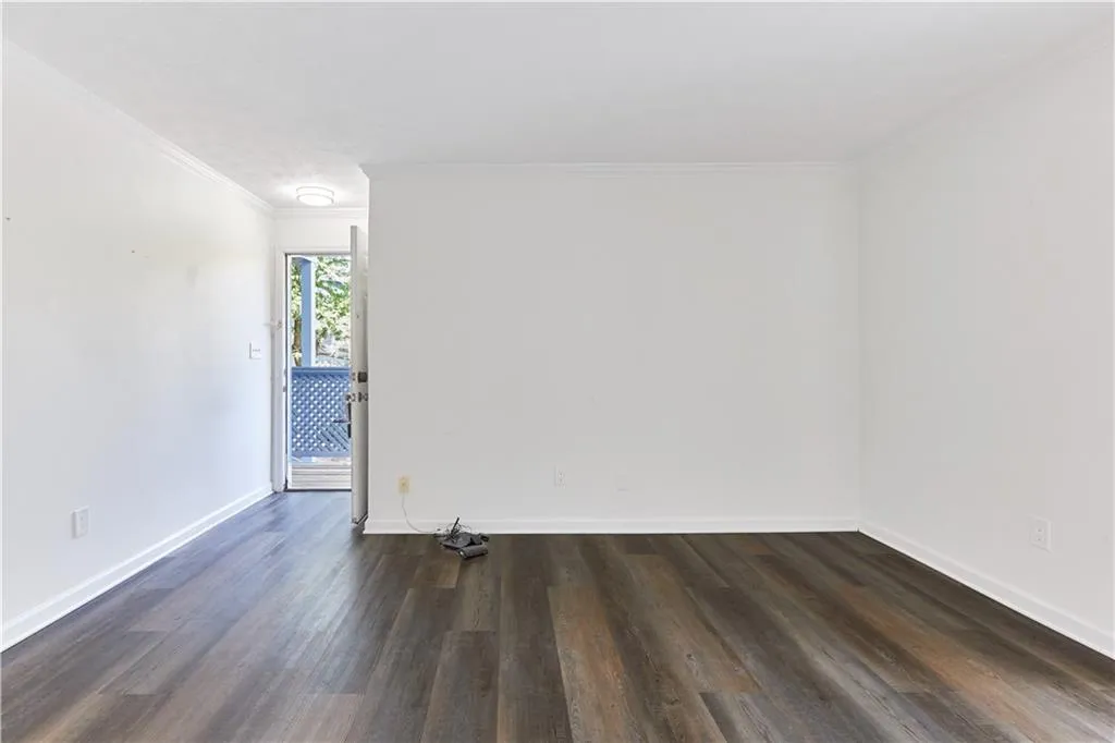 1302 Natchez Trace, Atlanta, Georgia 30350, 2 Bedrooms Bedrooms, ,1 BathroomBathrooms,Residential,Sold,1302 Natchez Trace,7515339