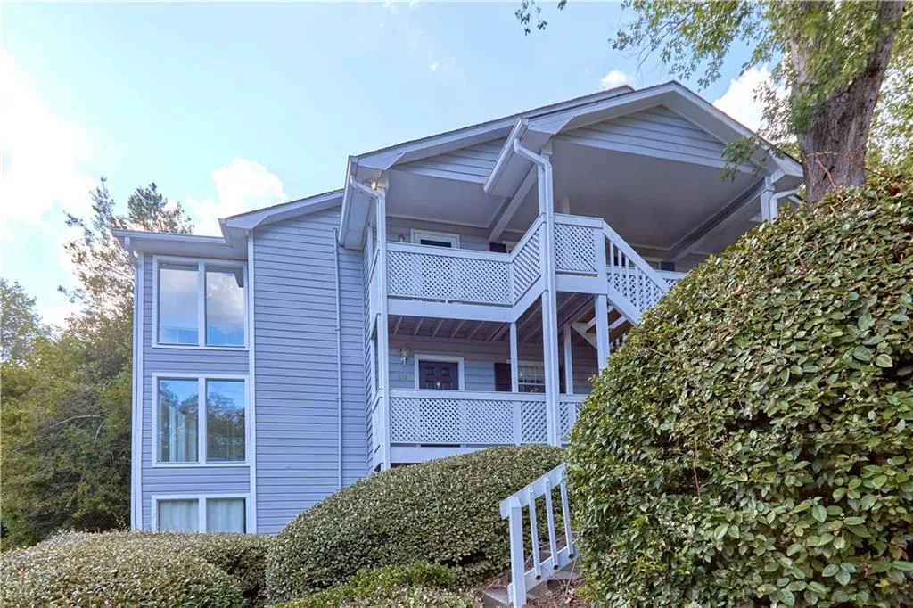 1302 Natchez Trace, Atlanta, Georgia 30350, 2 Bedrooms Bedrooms, ,1 BathroomBathrooms,Residential,Sold,1302 Natchez Trace,7515339