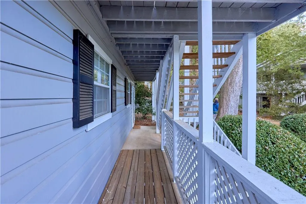 1302 Natchez Trace, Atlanta, Georgia 30350, 2 Bedrooms Bedrooms, ,1 BathroomBathrooms,Residential,Sold,1302 Natchez Trace,7515339