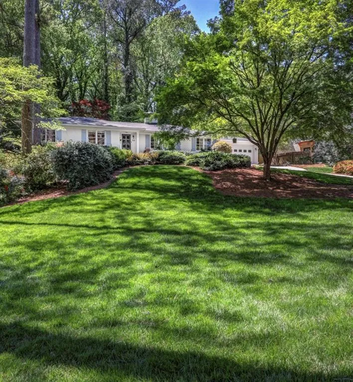 56 Pine Lake Drive, Sandy Springs, Georgia 30327, 3 Bedrooms Bedrooms, ,2 BathroomsBathrooms,Residential,Sold,56 Pine Lake Drive,6538669