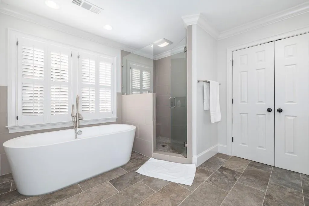 5790 Long Grove Drive, Sandy Springs, Georgia 30328, 5 Bedrooms Bedrooms, ,4 BathroomsBathrooms,Residential,Sold,5790 Long Grove Drive,7173876