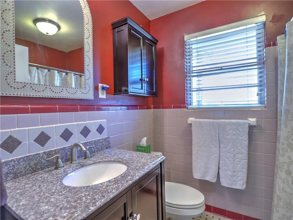 285 Elden Drive, Atlanta, Georgia 30342, 3 Bedrooms Bedrooms, ,2 BathroomsBathrooms,Residential,Sold,285 Elden Drive,6518710