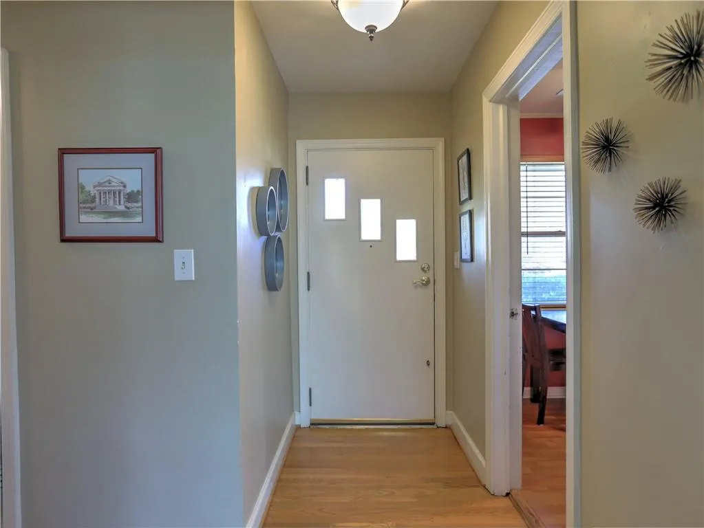 285 Elden Drive, Atlanta, Georgia 30342, 3 Bedrooms Bedrooms, ,2 BathroomsBathrooms,Residential,Sold,285 Elden Drive,6518710