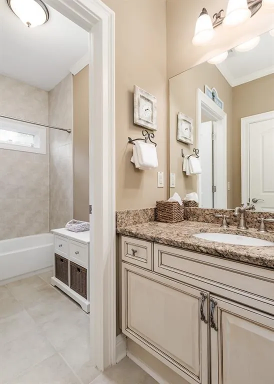 546 Londonberry, Sandy Springs, Georgia 30327, 6 Bedrooms Bedrooms, ,6 BathroomsBathrooms,Residential,Sold,546 Londonberry,6510751