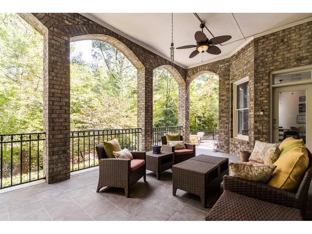 546 Londonberry, Sandy Springs, Georgia 30327, 6 Bedrooms Bedrooms, ,6 BathroomsBathrooms,Residential,Sold,546 Londonberry,6510751