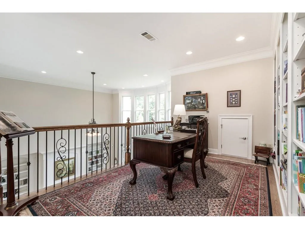 546 Londonberry, Sandy Springs, Georgia 30327, 6 Bedrooms Bedrooms, ,6 BathroomsBathrooms,Residential,Sold,546 Londonberry,6510751