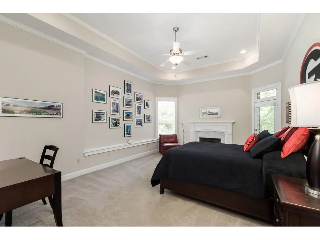 546 Londonberry, Sandy Springs, Georgia 30327, 6 Bedrooms Bedrooms, ,6 BathroomsBathrooms,Residential,Sold,546 Londonberry,6510751