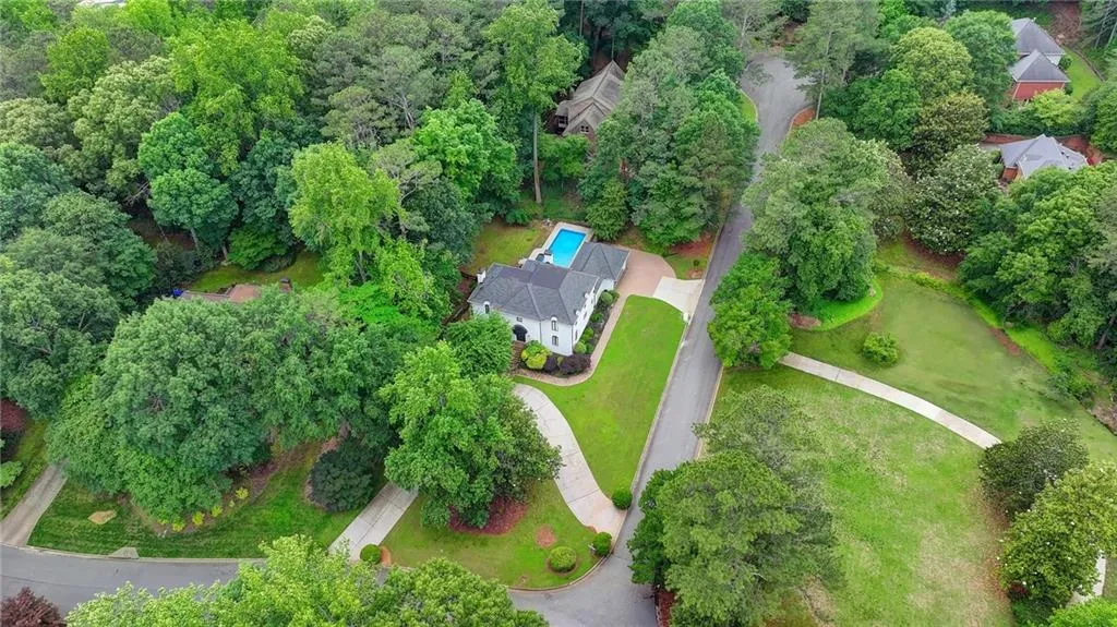 Aerial overview of property's location