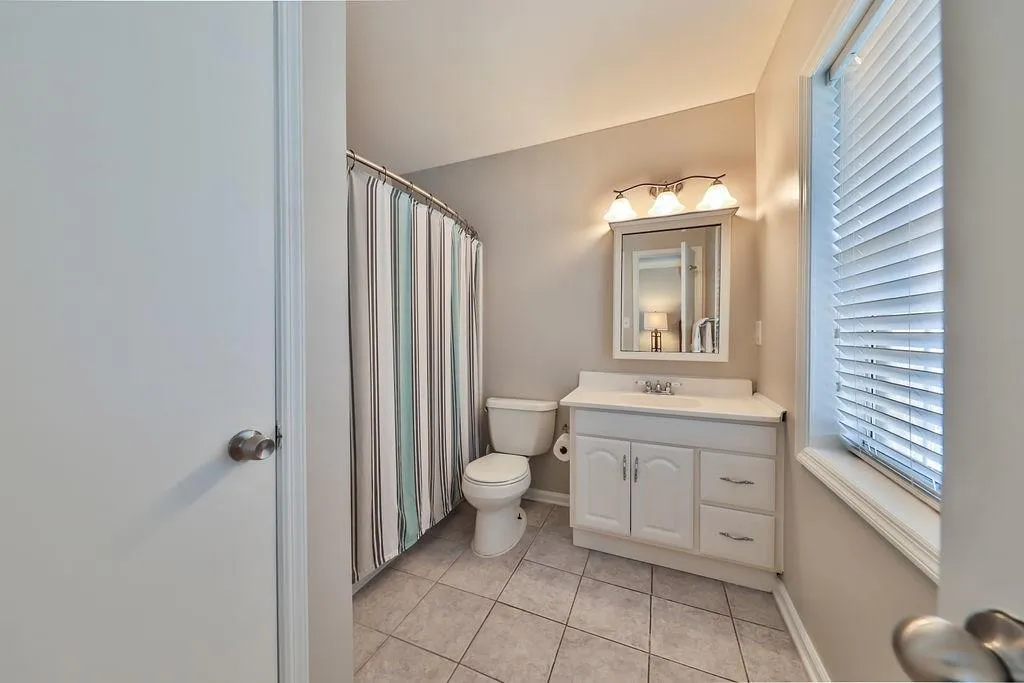 7750 Roswell Road Unit 9e, Atlanta, Georgia 30350, 3 Bedrooms Bedrooms, ,2 BathroomsBathrooms,Residential,Sold,7750 Roswell Road Unit 9e,6108483