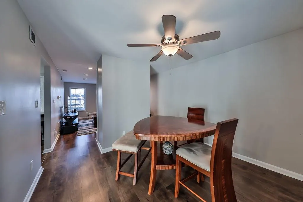 7750 Roswell Road Unit 9e, Atlanta, Georgia 30350, 3 Bedrooms Bedrooms, ,2 BathroomsBathrooms,Residential,Sold,7750 Roswell Road Unit 9e,6108483