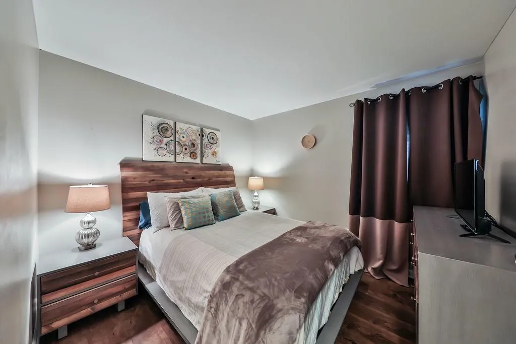 7750 Roswell Road Unit 9e, Atlanta, Georgia 30350, 3 Bedrooms Bedrooms, ,2 BathroomsBathrooms,Residential,Sold,7750 Roswell Road Unit 9e,6108483