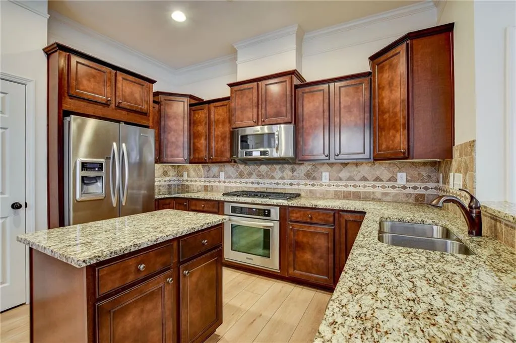5533 Parkerton Lane, Atlanta, Georgia 30342, 4 Bedrooms Bedrooms, ,3 BathroomsBathrooms,Residential,Sold,5533 Parkerton Lane,6927981