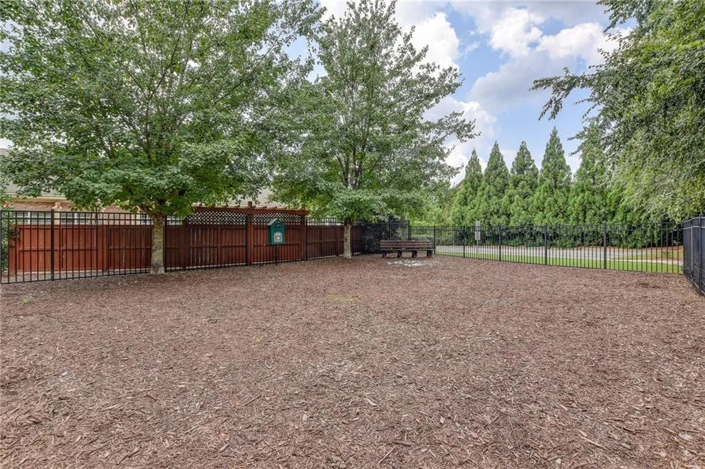 5533 Parkerton Lane, Atlanta, Georgia 30342, 4 Bedrooms Bedrooms, ,3 BathroomsBathrooms,Residential,Sold,5533 Parkerton Lane,6927981