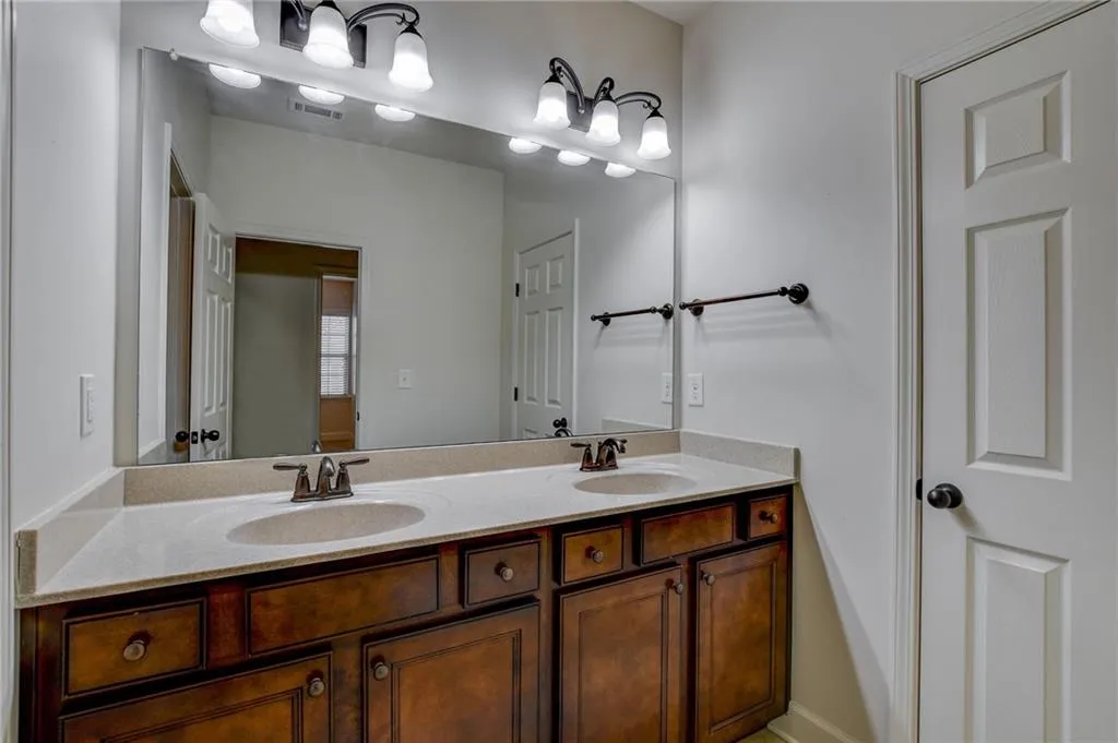 5533 Parkerton Lane, Atlanta, Georgia 30342, 4 Bedrooms Bedrooms, ,3 BathroomsBathrooms,Residential,Sold,5533 Parkerton Lane,6927981