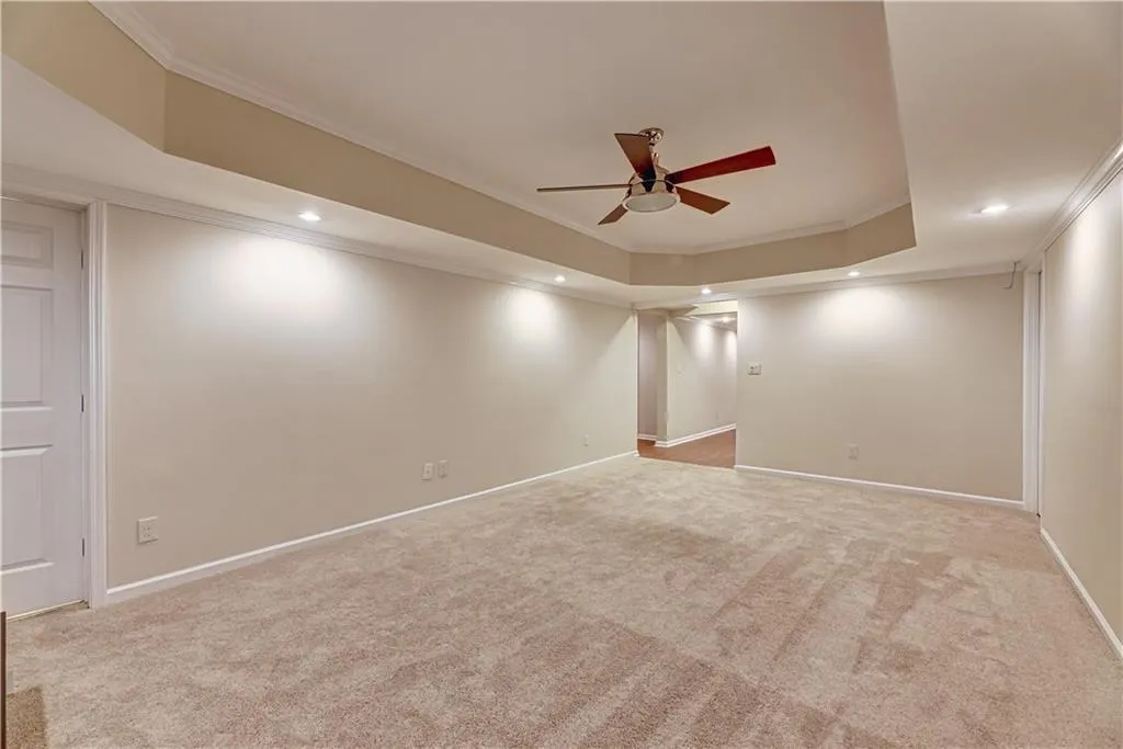 195 Grosvenor Place, Atlanta, Georgia 30328, 5 Bedrooms Bedrooms, ,4 BathroomsBathrooms,Residential,Sold,195 Grosvenor Place,6860962