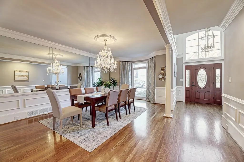 195 Grosvenor Place, Atlanta, Georgia 30328, 5 Bedrooms Bedrooms, ,4 BathroomsBathrooms,Residential,Sold,195 Grosvenor Place,6860962