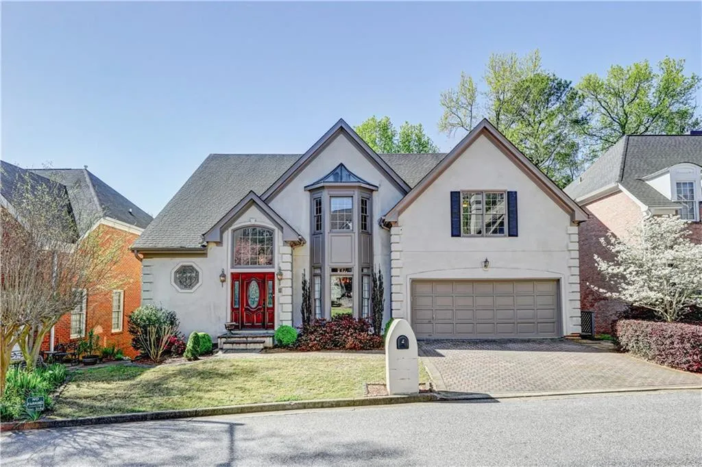 195 Grosvenor Place, Atlanta, Georgia 30328, 5 Bedrooms Bedrooms, ,4 BathroomsBathrooms,Residential,Sold,195 Grosvenor Place,6860962