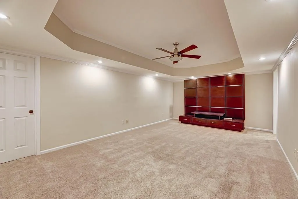195 Grosvenor Place, Atlanta, Georgia 30328, 5 Bedrooms Bedrooms, ,4 BathroomsBathrooms,Residential,Sold,195 Grosvenor Place,6860962