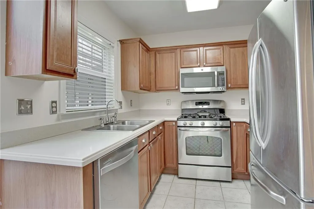 87 Mount Vernon Circle, Atlanta, Georgia 30338, 2 Bedrooms Bedrooms, ,2 BathroomsBathrooms,Residential,Sold,87 Mount Vernon Circle,6525213