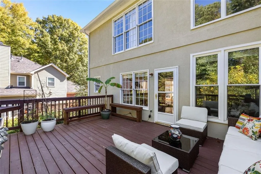 201 Spalding Gates Drive, Atlanta, Georgia 30328, 3 Bedrooms Bedrooms, ,3 BathroomsBathrooms,Residential,Sold,201 Spalding Gates Drive,7475702