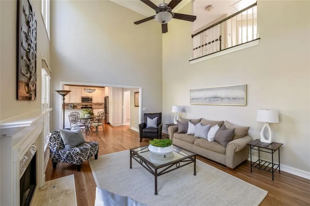 201 Spalding Gates Drive, Atlanta, Georgia 30328, 3 Bedrooms Bedrooms, ,3 BathroomsBathrooms,Residential,Sold,201 Spalding Gates Drive,7475702