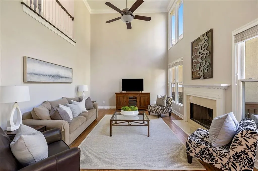 201 Spalding Gates Drive, Atlanta, Georgia 30328, 3 Bedrooms Bedrooms, ,3 BathroomsBathrooms,Residential,Sold,201 Spalding Gates Drive,7475702